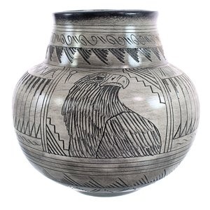 Native American Navajo Eagle Hand Crafted Pottery JX123547